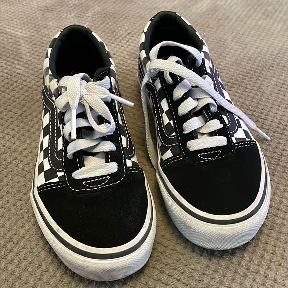 Vans checkered sneakers size 13 little kids